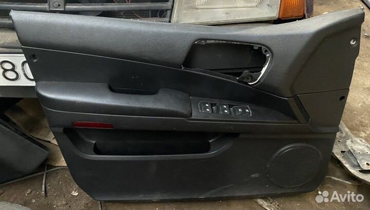 Обшивка двери передней левой Ssang Yong Kyron 2005