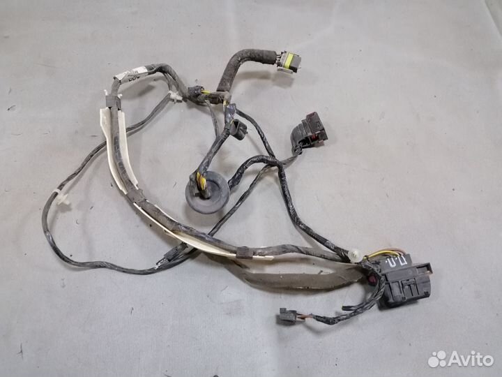 Коса двери передней правой Opel Astra H 2004-2015