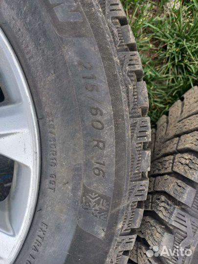 Michelin X-Ice XI3 215/60 R16 99T