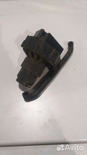 Насос воздушный Mercedes Benz W220 S500 5.0L