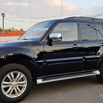 Mitsubishi Pajero 3.8 AT, 2017, 92 000 км, с пробегом, цена 3 200 000 руб.