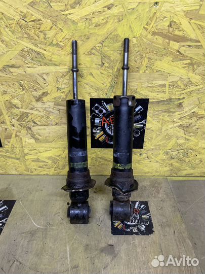 Амортизатор задний Toyota Caldina AZT241W