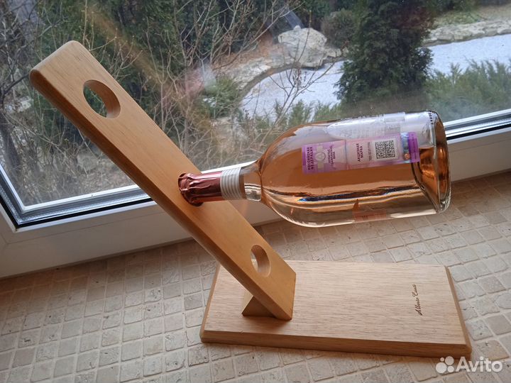 Подставка для винных бутылок
