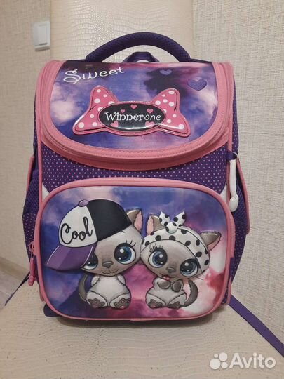 Школьный рюкзак