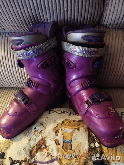 Горнолыжные ботинки женские