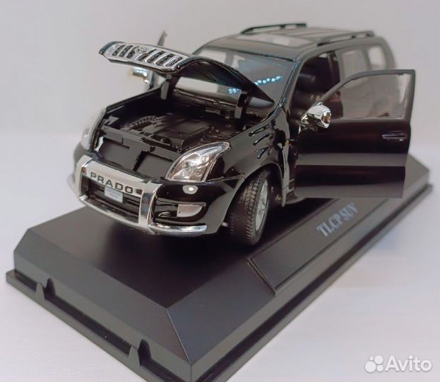 1:24 модель Toyota Land Cruiser Prado Black