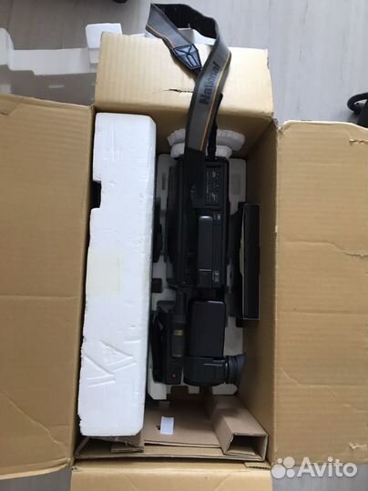 Видеокамера National M7