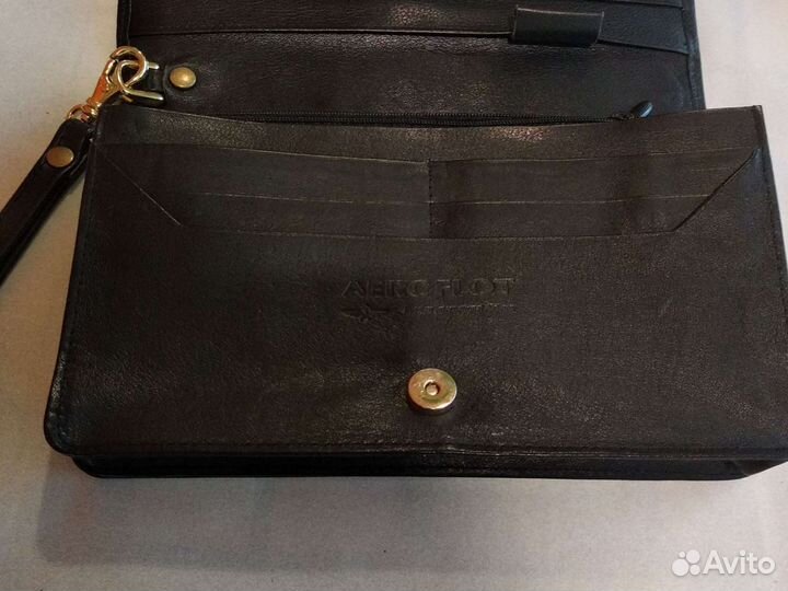 Мужская кожаная сумка (барсетка)