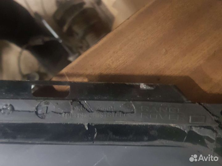 Стекло задней форточки правое Range Rover Sport 2