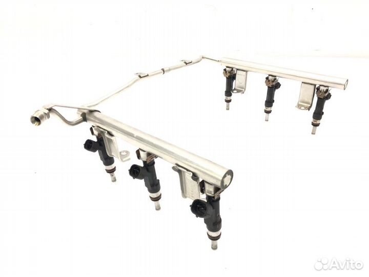 Топливная рейка Audi A6 C6 BDW 2008