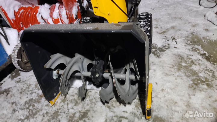 Снегоуборщик бензиновый stiga