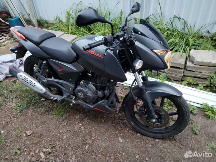 Bajaj pulsar 180