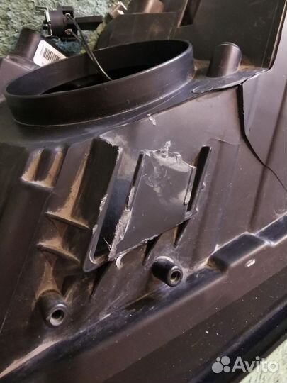 Левая фара volkswagen tiguan