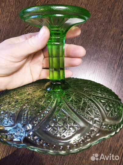Винтажная фруктовница зелёное стекло