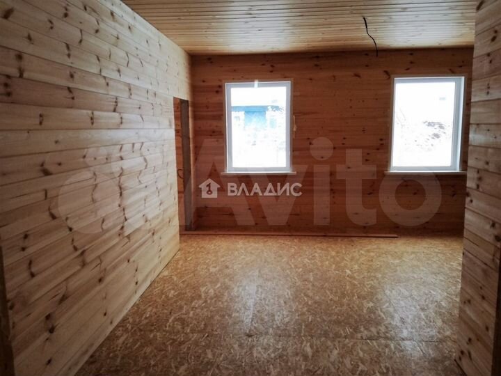 Дом 54 м² на участке 5 сот.