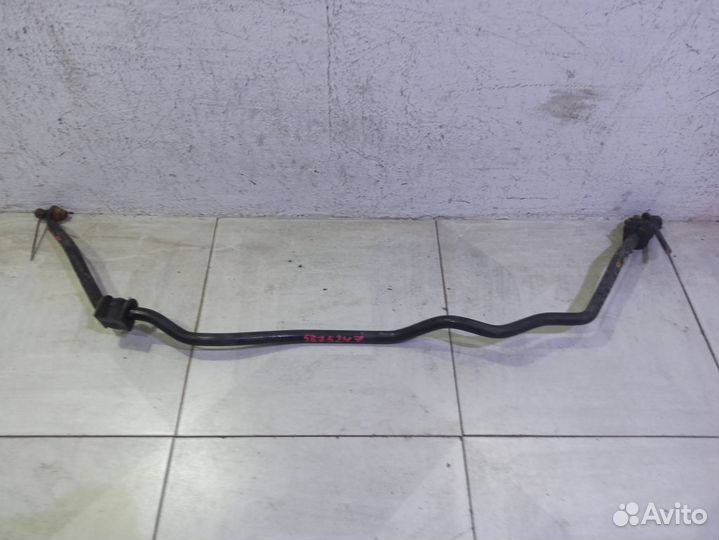 Стабилизатор передний