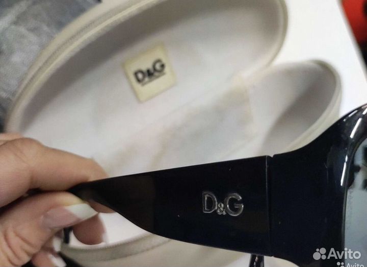 Солнцезащитные очки женские брендовые