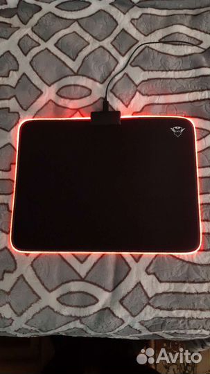 Коврик для мыши Trust Glide Flex RGB новый