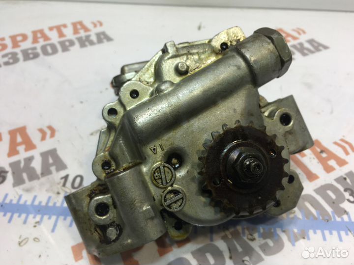 Тойота Рав 4 Насос масляный