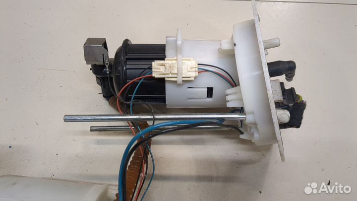 Насос топливный электрический Nissan Almera N16, 2000