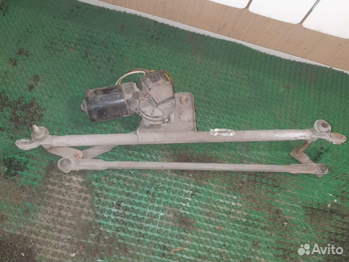 Трапеция стеклоочистителей Опель Вектра Б