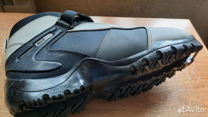 Лыжные ботинки fisher