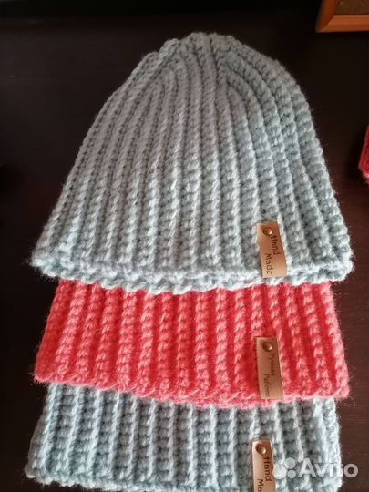 Шапка женская вязаная ручная работа