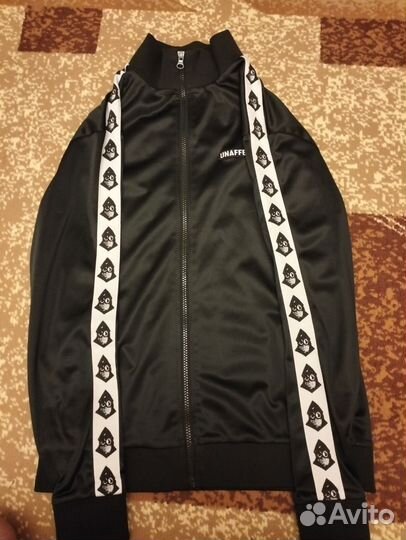 Олимпийка unaffected