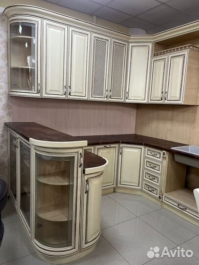 Кухня с витрины