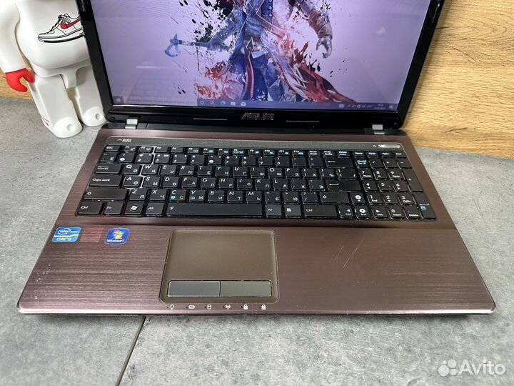 Asus K53 core i3 SSD 256gb radeon 7600 озу 8gb