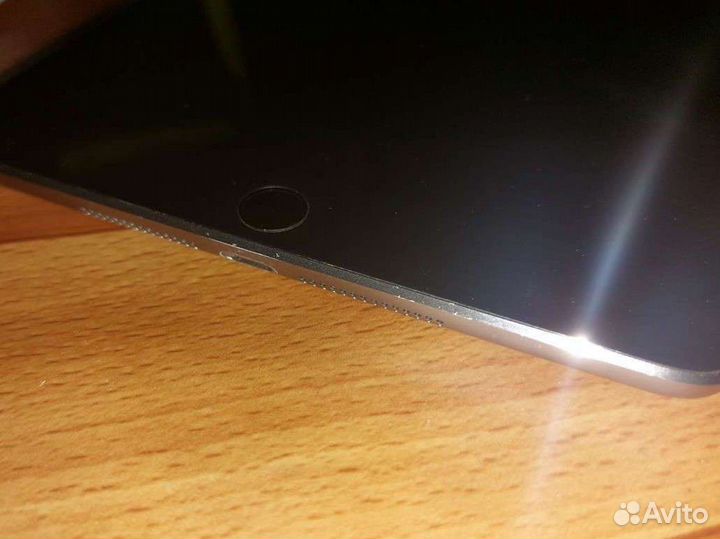 iPad mini 3 cellular отличный