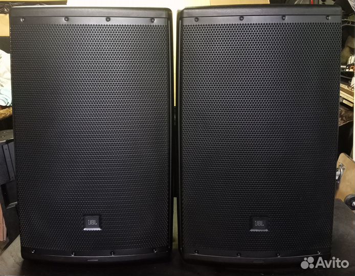 Акустика для сцены JBL EON 615