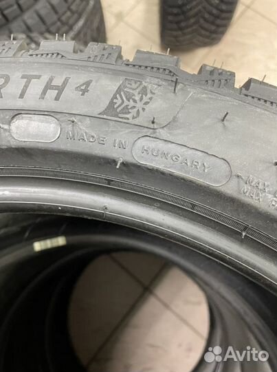 Michelin X-Ice North 4 245/40 R19 98T