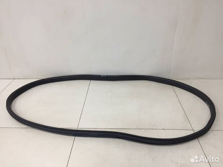 Уплотнитель проема двери задней левой Renault Kapt