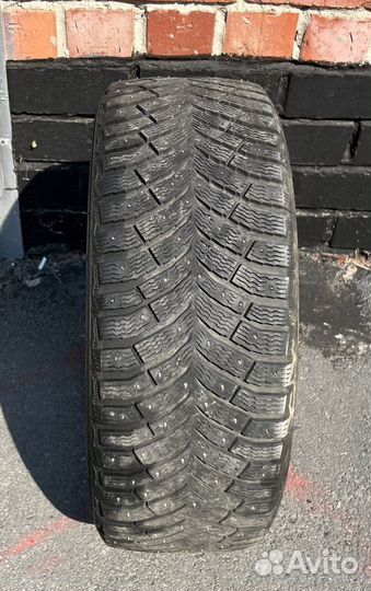 Michelin X-Ice North 4 235/45 R18