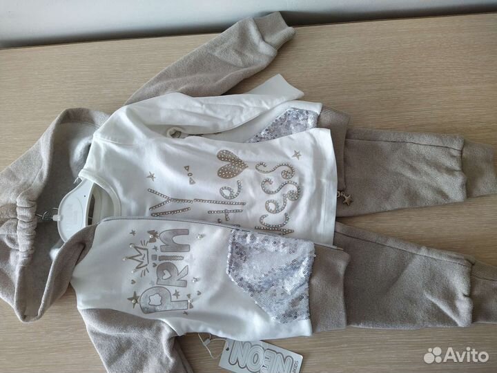 Новые Костюмы Турция на маленьких модниц(тройки)