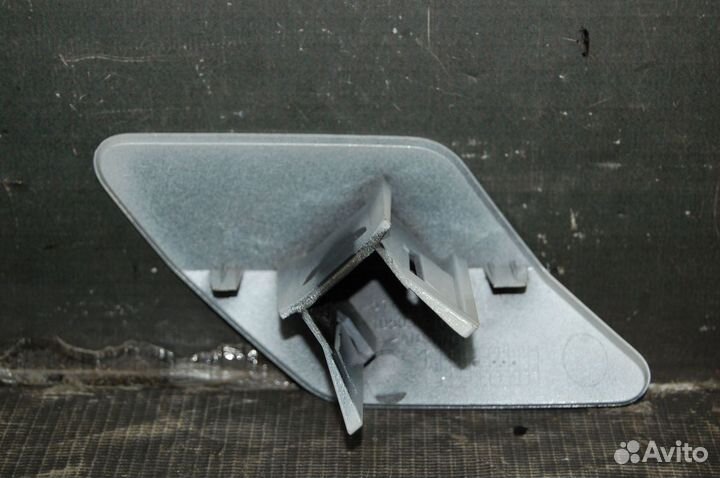 Крышка форсунки омывателя фары левой - BMW X6 F16