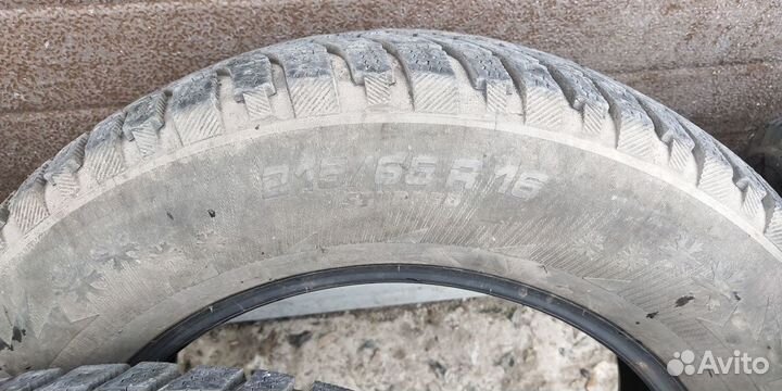 Michelin X-Ice North XIN3 215/65 R16 19B