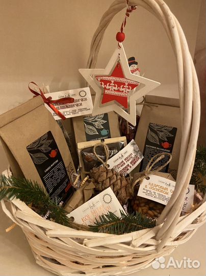 Подарочные наборы, чай, сладости