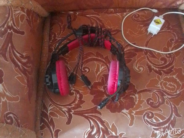 Продам игровые наушники