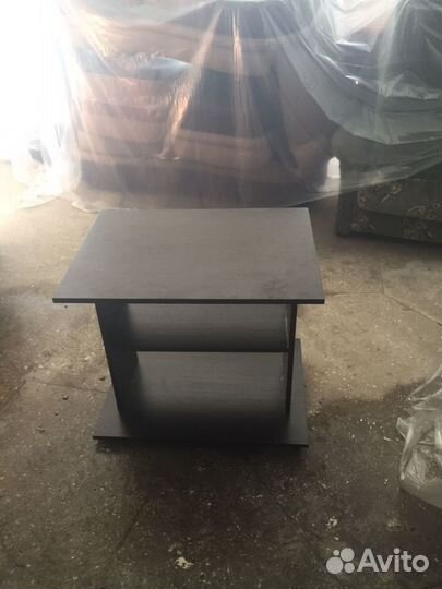 Журнальный столик