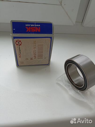 Подшипник на ступицы передний