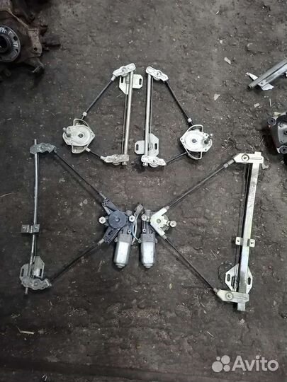 Стеклоподъёмник ваз 2110