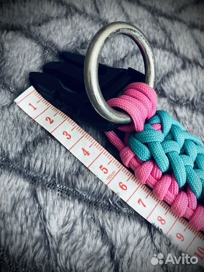 Ошейник из паракорда