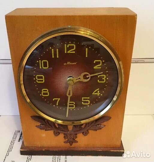 СССР настольные часы Маяк с заводом