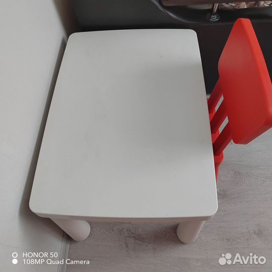 Детский стол и стул IKEA