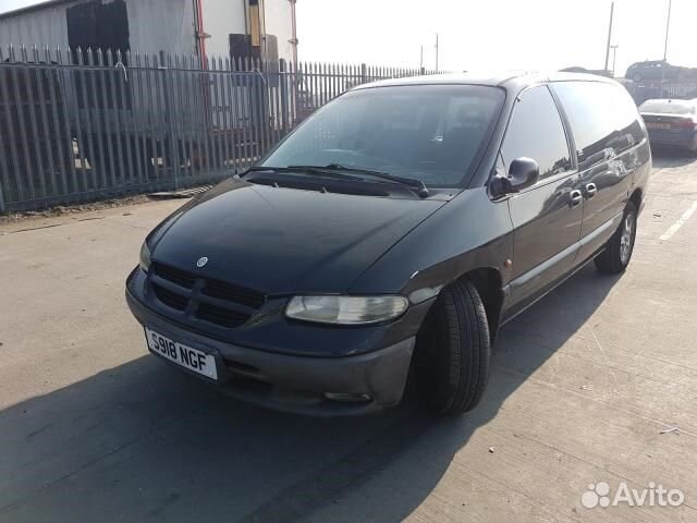 Разбор на запчасти Chrysler Voyager