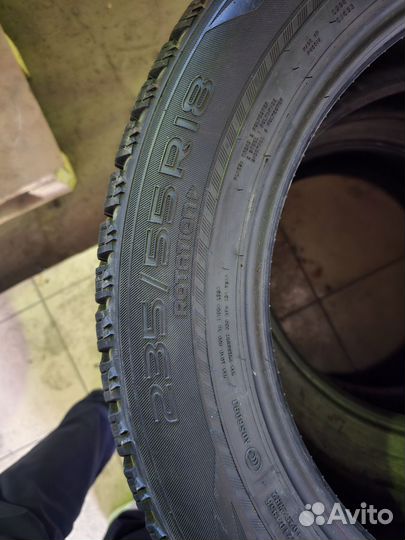 Nokian Tyres Hakkapeliitta R3 SUV 235/55 R18 104