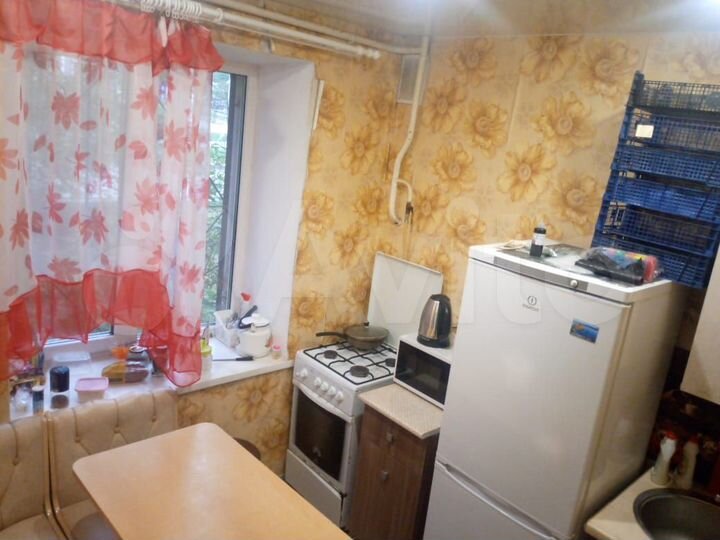 Комната 16 м² в 3-к., 1/3 эт.