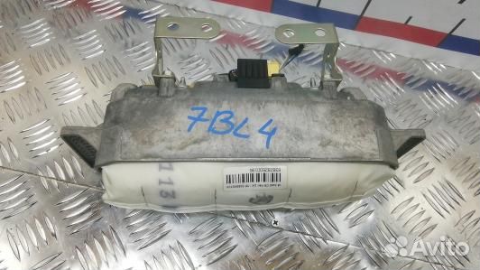 Подушка безопасности пассажира audi A6 C6 (7BL04IU